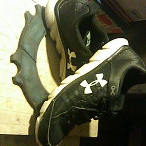 Under armor shoes